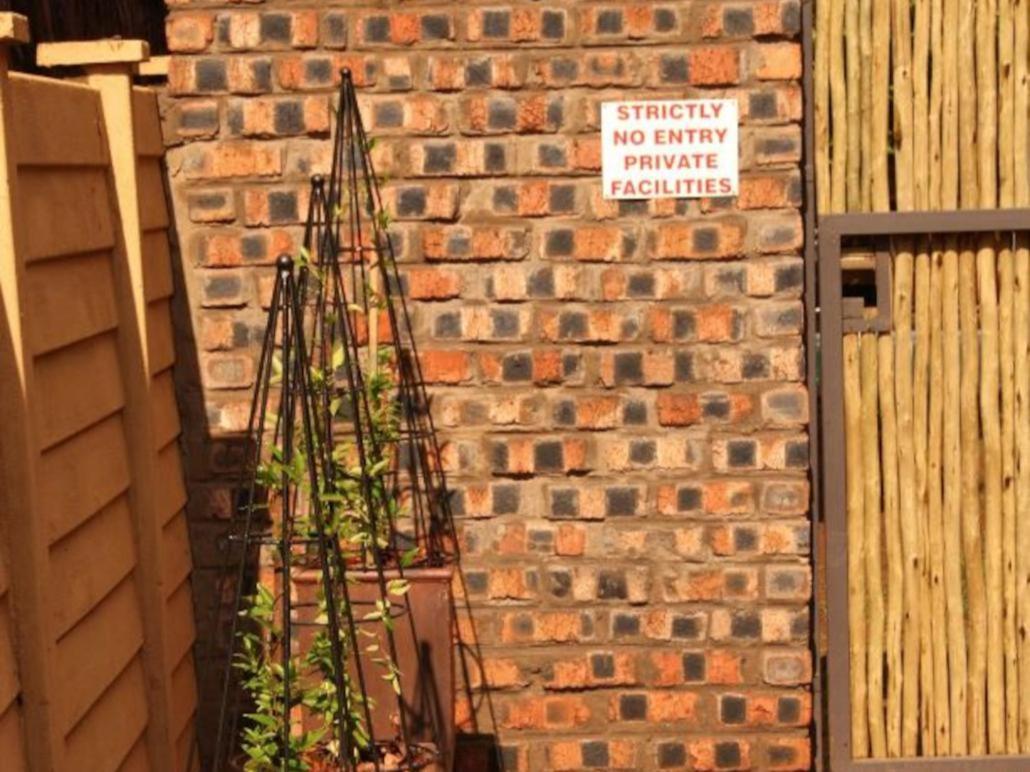 Ruresta Guesthouse Bloemfontein Phòng bức ảnh
