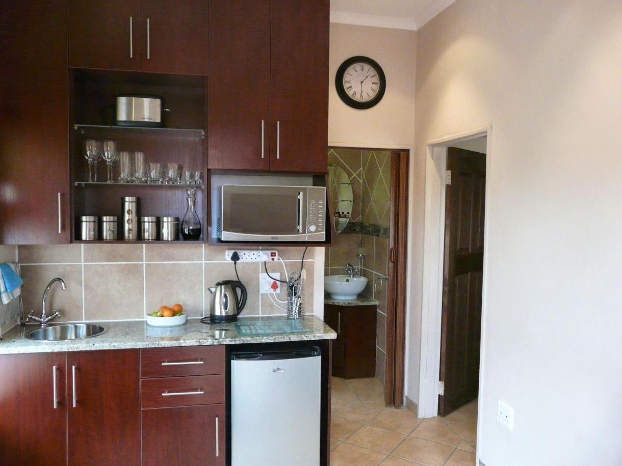 Ruresta Guesthouse Bloemfontein Ngoại thất bức ảnh